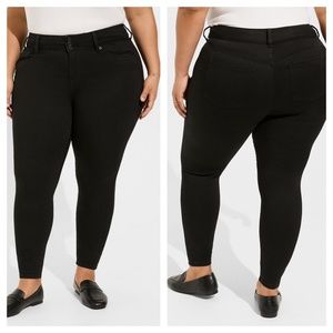 Torrid Plus Size Skinny Super Soft High-Rise Black Jegging TALL